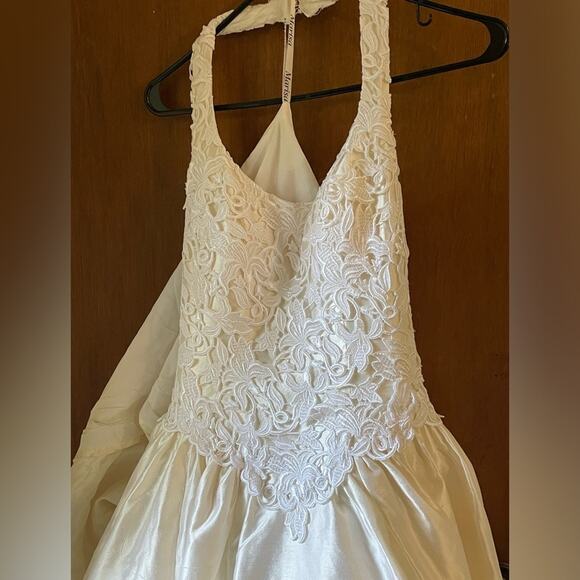 90s ivory halter wedding dress - Picture 2 of 9